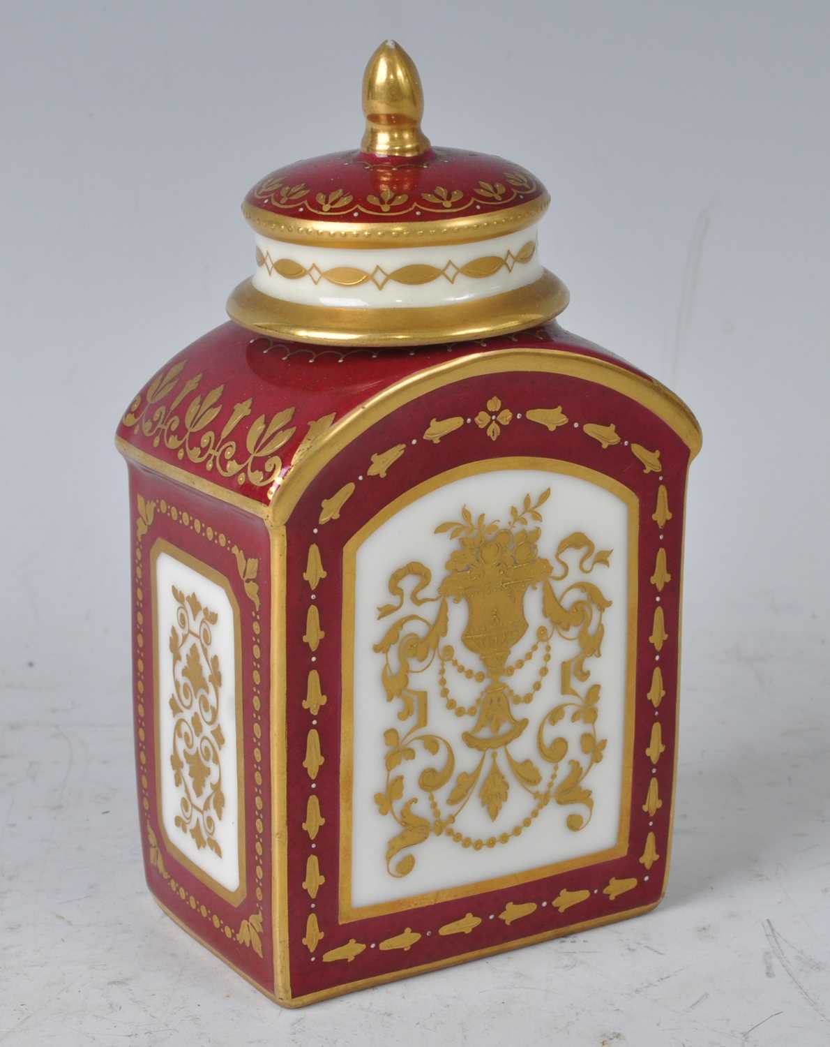 A late 19th century Vienna porcelain tea canister and cover, the obverse painted with a classical - Image 3 of 6