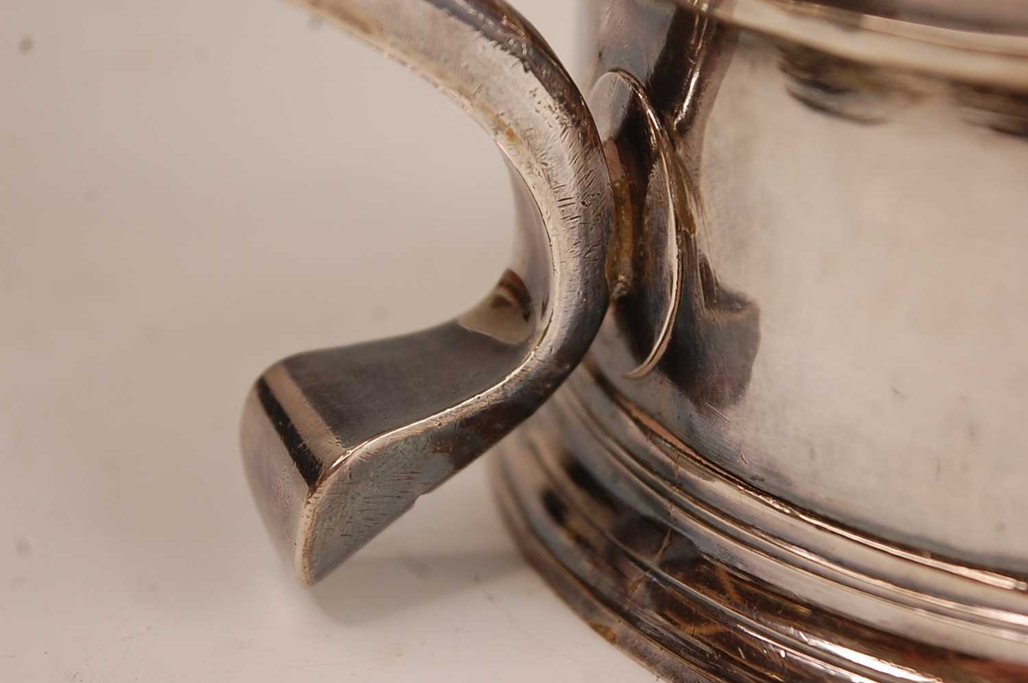 A George I silver lidded tankard, of plain tapering cylindrical form with banded girdle, having - Image 10 of 19