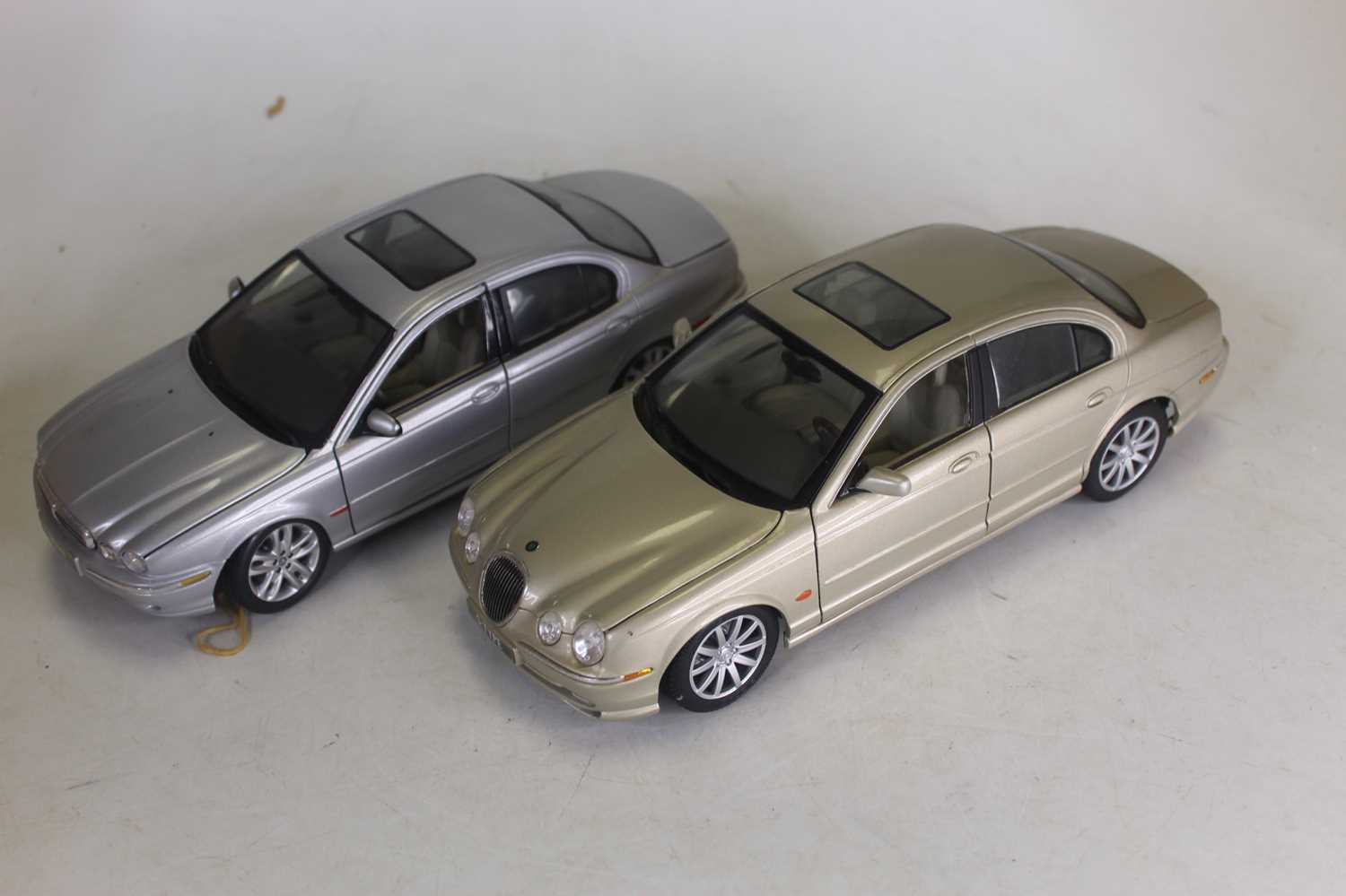 A collection of five diecast scale model sports cars to include Jaguar S-type - Image 2 of 2