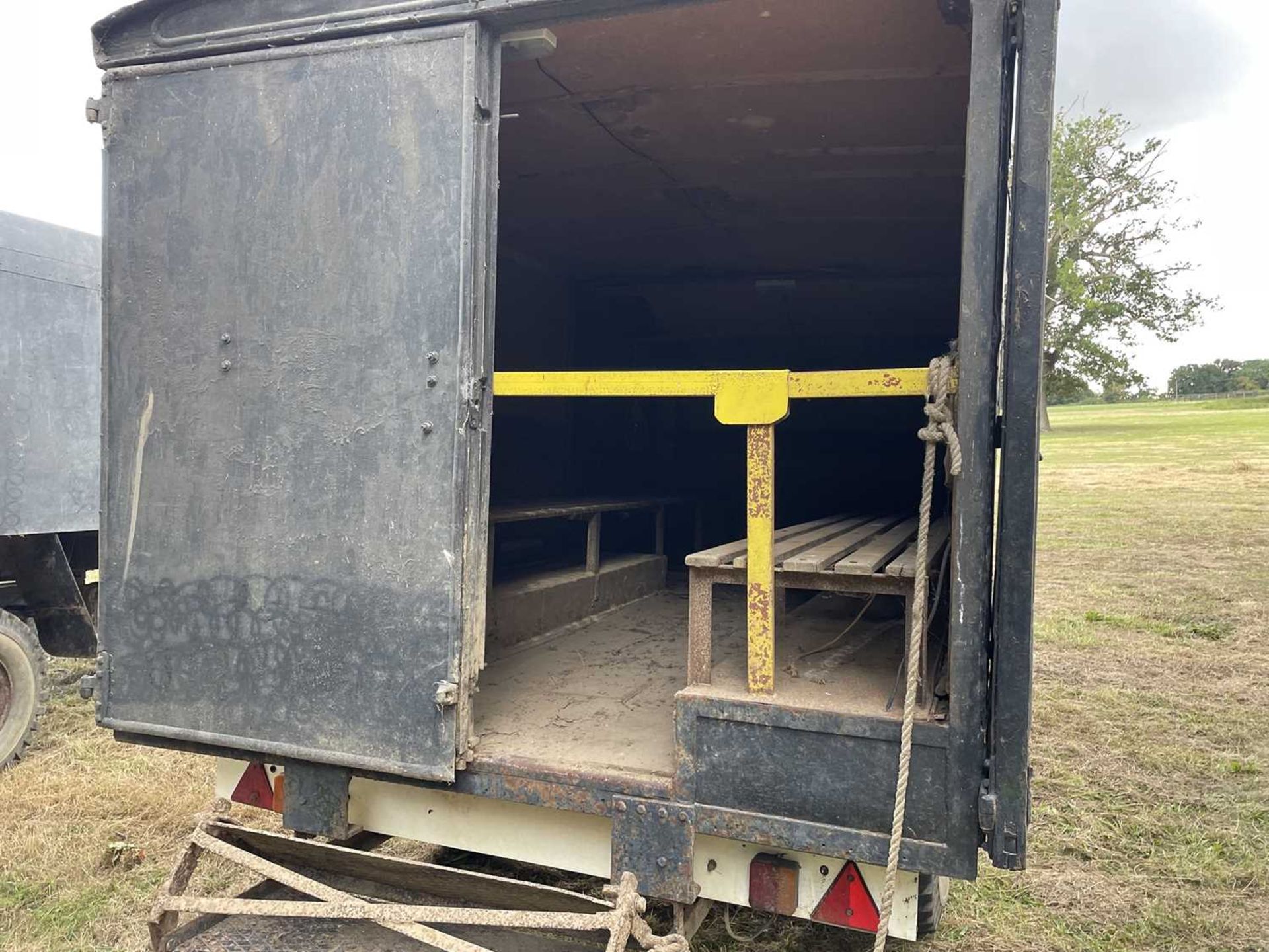 2 x Old Shoot Trailers - Image 5 of 5