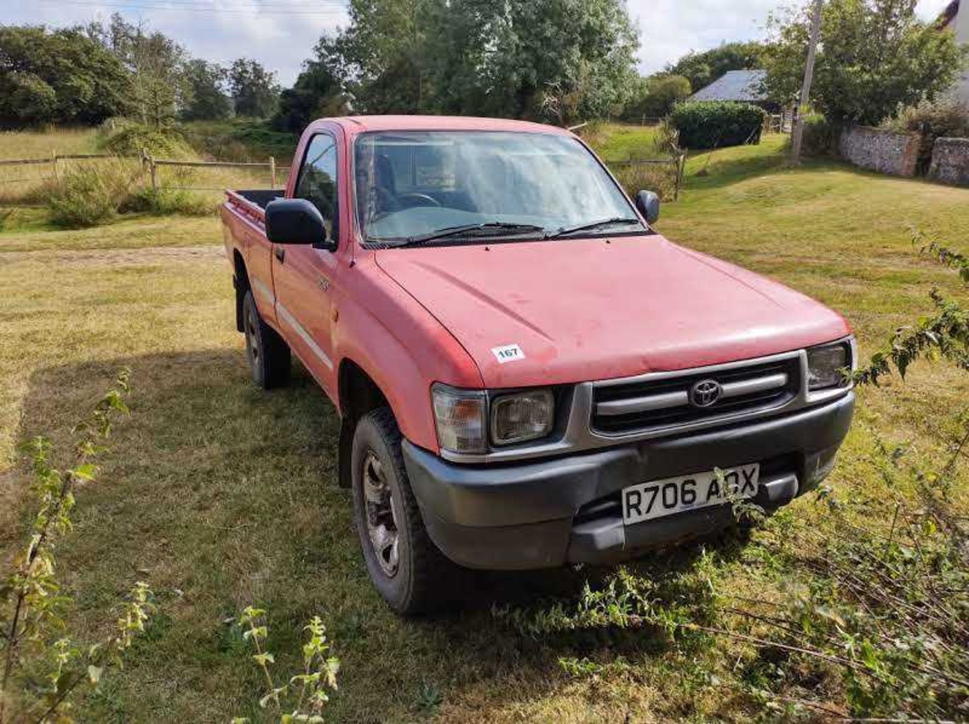 Toyota Hilux 2.4TD 4WD Pickup with 131,180 Miles (Reg. No. R706 ADX) MOT Valid Until 07/12/ - Image 4 of 4