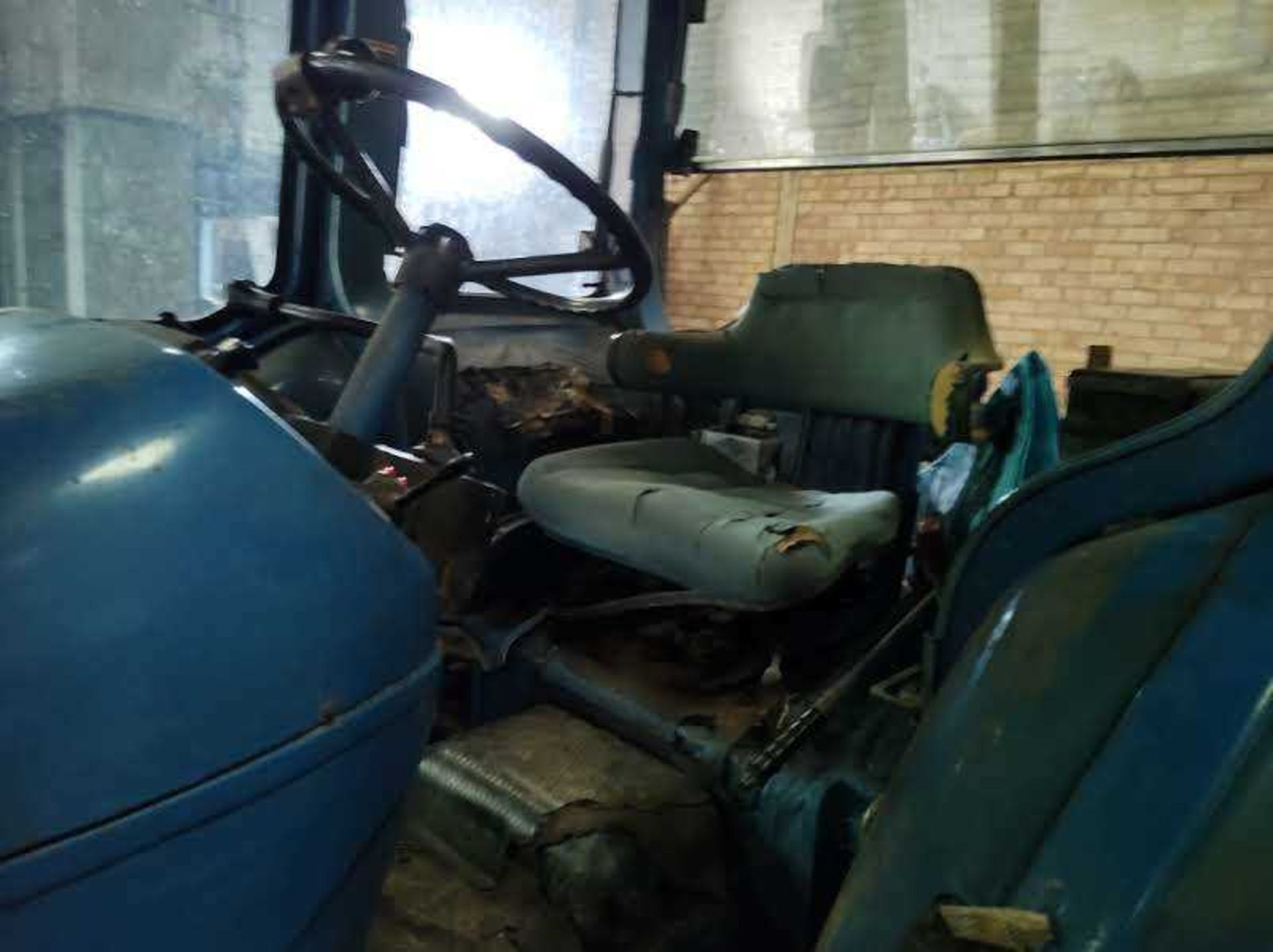 Ford 6610 2WD Tractor Owned Since New with Hours: 5,961 Registered, Replacement Engine with - Image 4 of 6