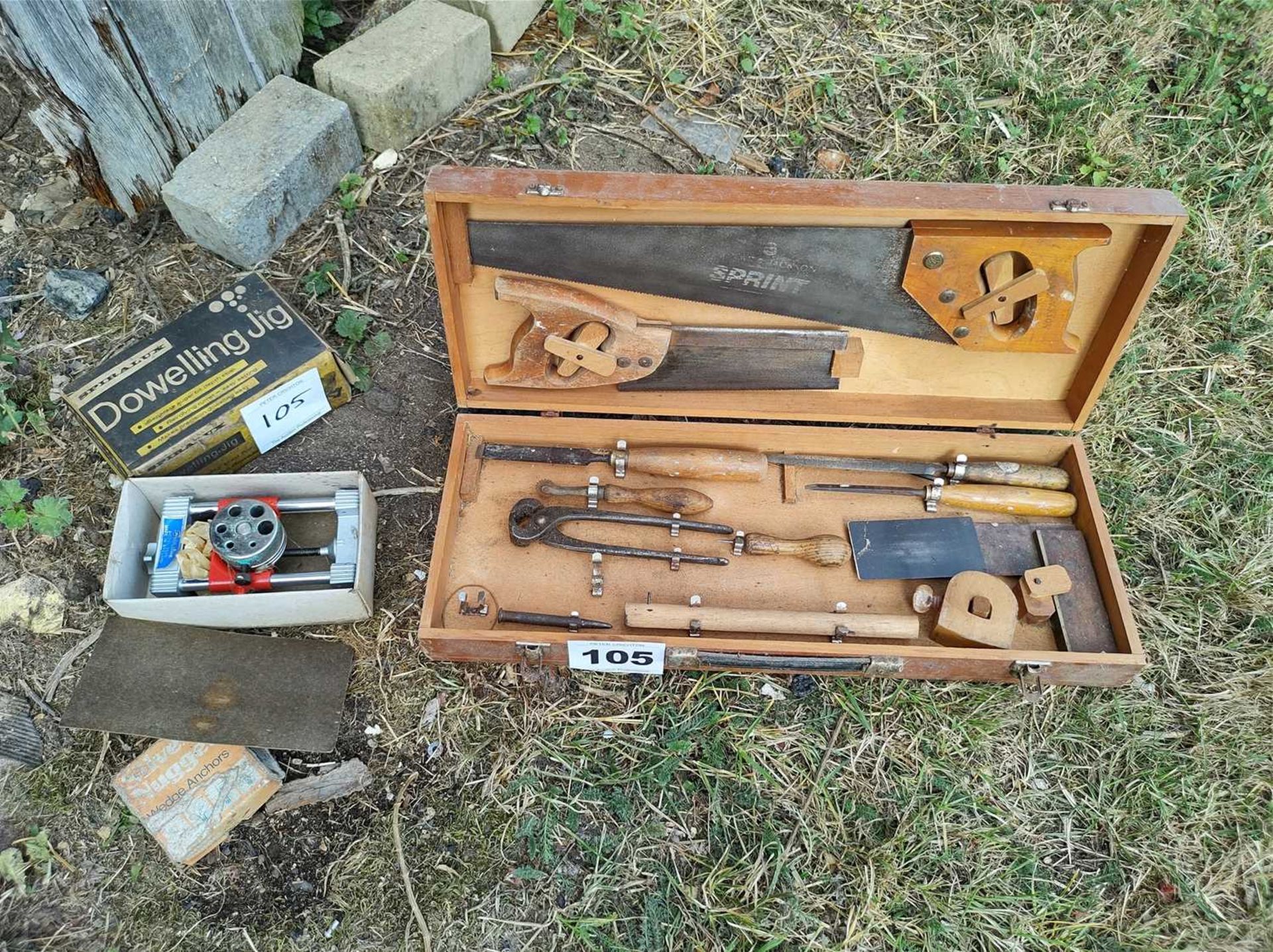 Wooden Box of Woodworking Tools and Dowling Jig - Image 2 of 2