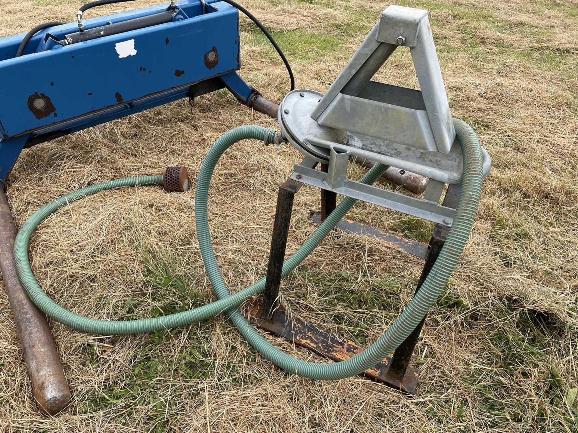 Cattle Pasture Pump - Image 2 of 2