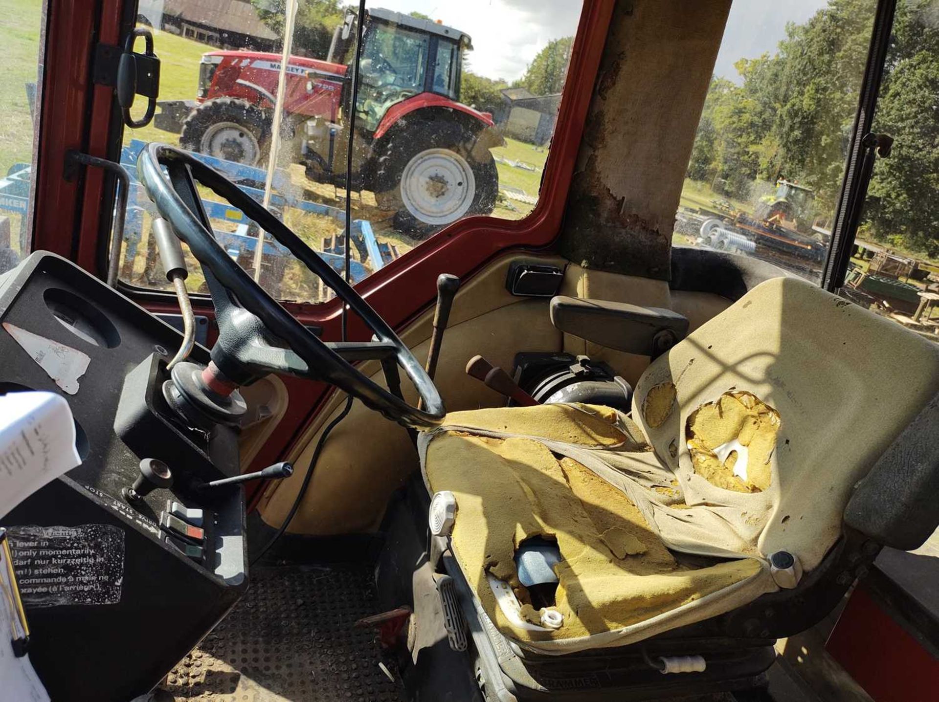 International Harvester 956 XL Tractor with 10,050 Hrs - Image 7 of 7