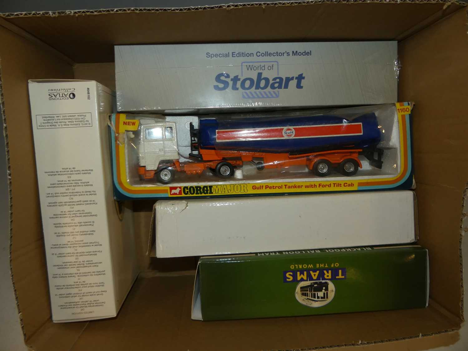 Three boxes of mixed modern diecast boxed model vehicles, to include Corgi 'Golf' tanker, various - Image 3 of 3