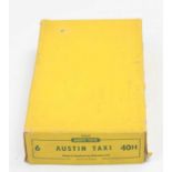 Dinky Toys no.40h Austin Taxi original empty Trade box in very good condition but missing dividers.