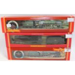 Three Hornby Locos & tenders: R257 Schools class 4-4-0 Dover 30911; R143 BR 2-8-0 class 2800 no.