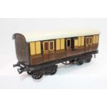 1920s Bing chocolate and cream short bogie GWR luggage/brake van with opening doors, roof would