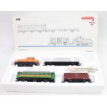 28501 Marklin HO goods train set comprising 0-6-0 diesel loco no.431 orange with one coach and two