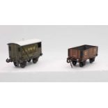 1913 Carette for Bassett-Lowke CR 8 tons open wagon (G-VG) with a 1913 LNWR brake van (Camden), roof