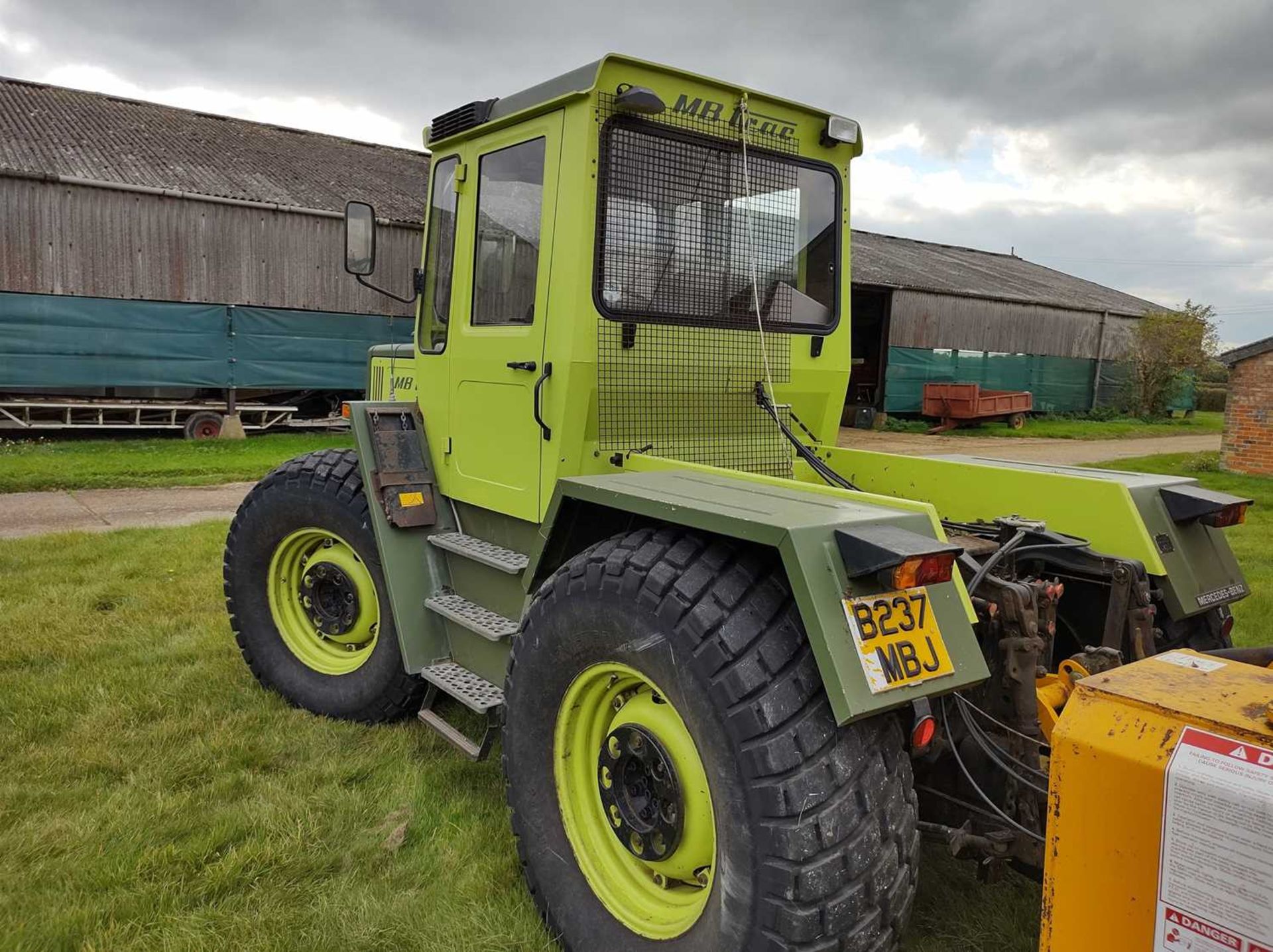 Mercedes MB Trac 1000. Tractor Reg: B237 MBJ. 1455.37 Hours. Unrestored. One lady owner bought - Image 5 of 10