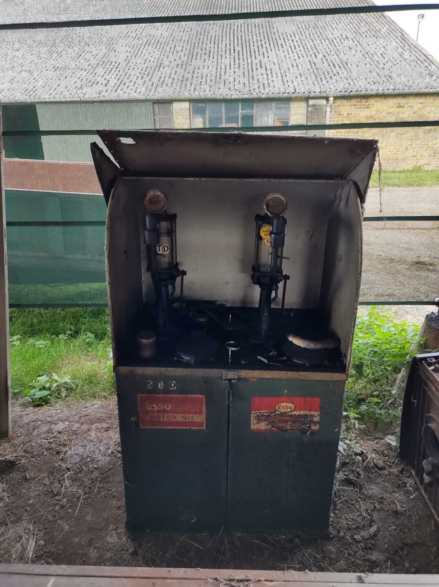 Esso Oil Pump Cabinet - Image 2 of 2
