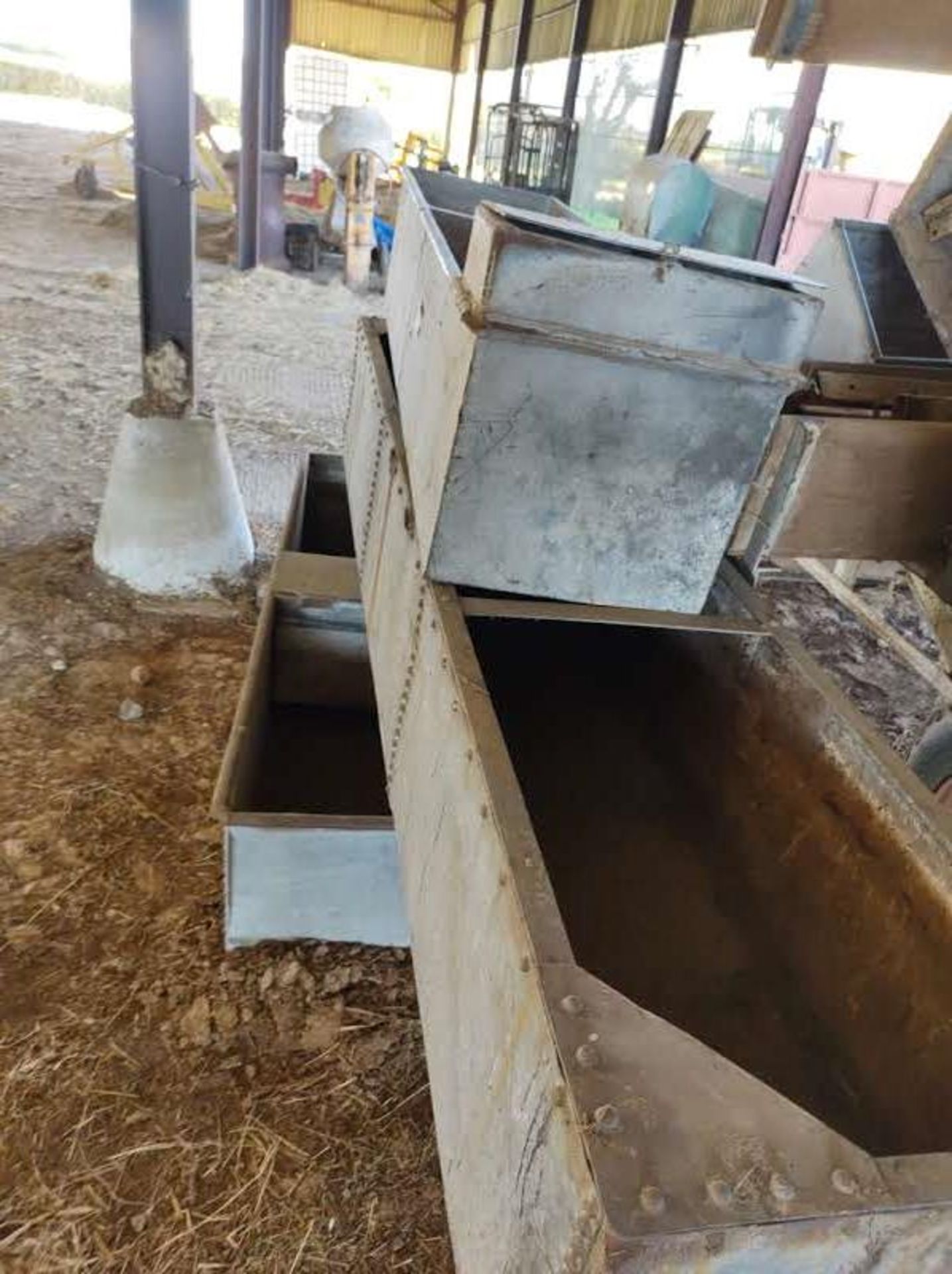 4 x Water Troughs - Image 2 of 2