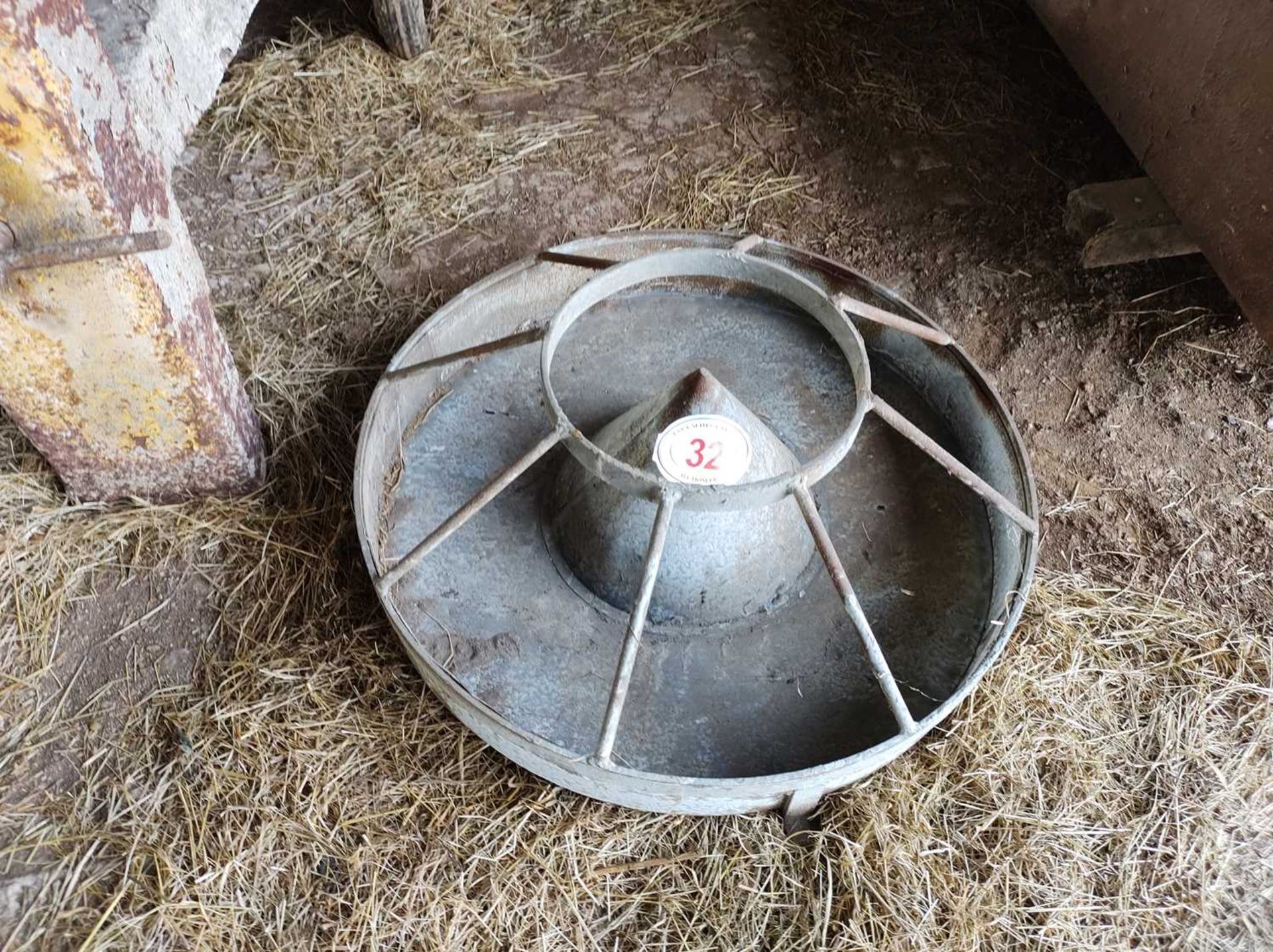 Round Pig Feeder