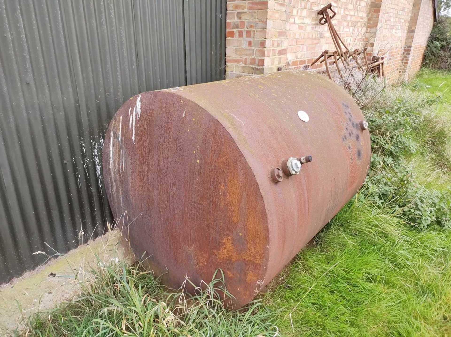 Metal Tank - Image 2 of 2