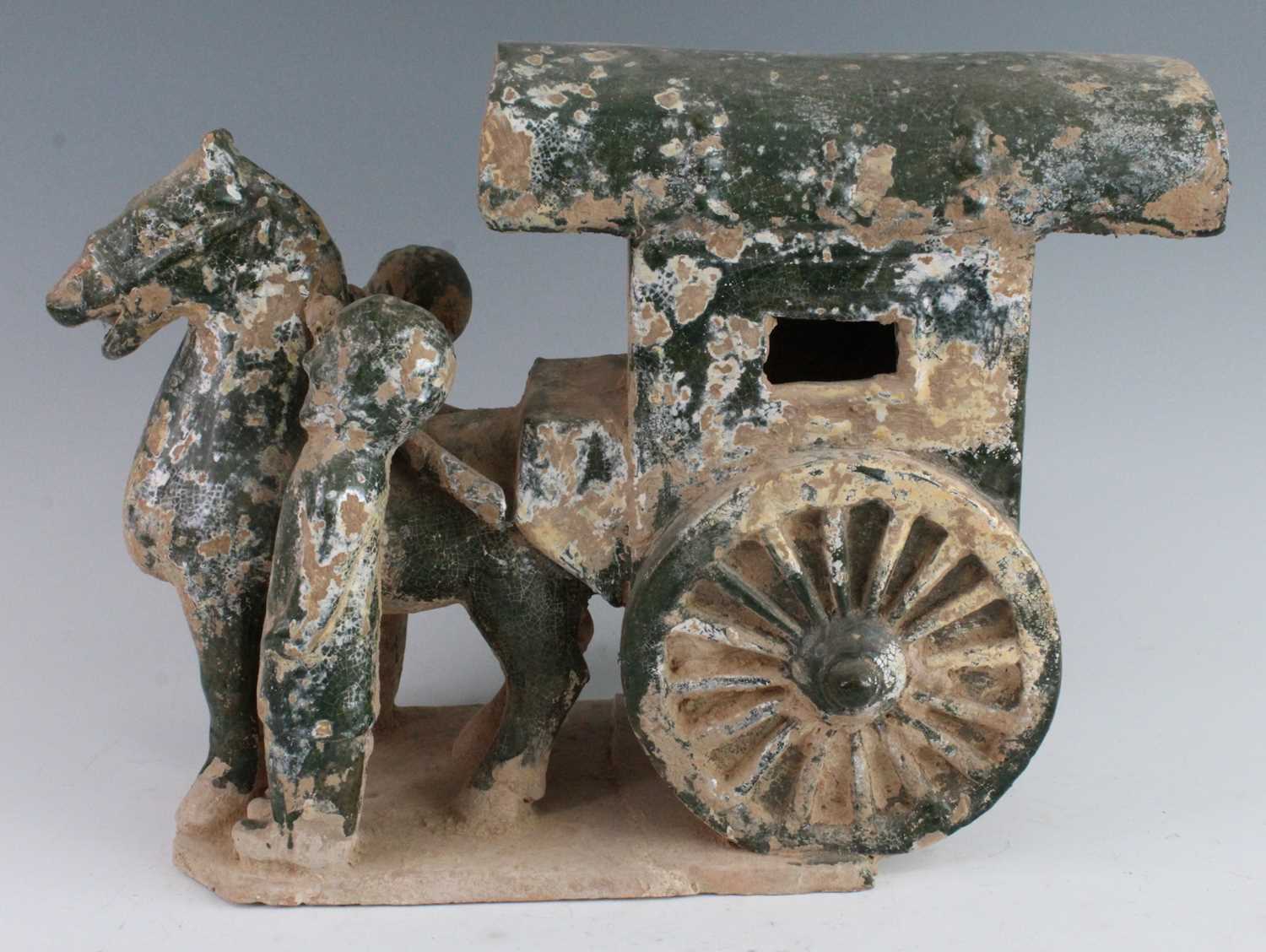 A Chinese green glazed terracotta Mingqi cart, with a single horse flanked by attendants, probably - Image 5 of 9