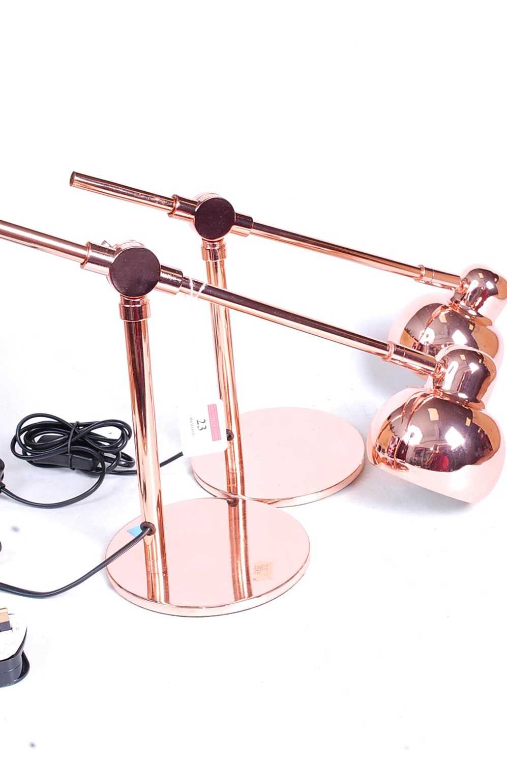 A pair of modern rose-gold coloured metal anglepoise desk lamps, each h.25cm - Image 3 of 3