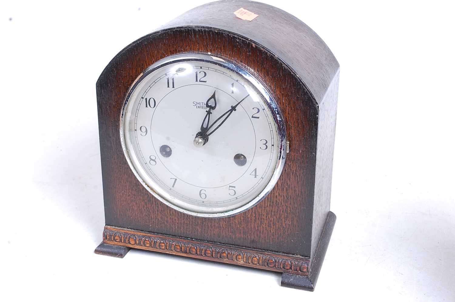 A 1930s bakelite cased eight-day mantel clock, the silvered dial showing Arabic numerals and - Image 5 of 10