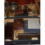 Two boxes of miscellaneous silver plated wares, to include loose flatwares, cased flatwares, ice