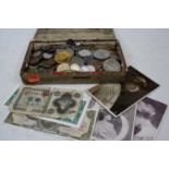 Great Britain and World, a collection of 20th century coins and notes, to include Churchill
