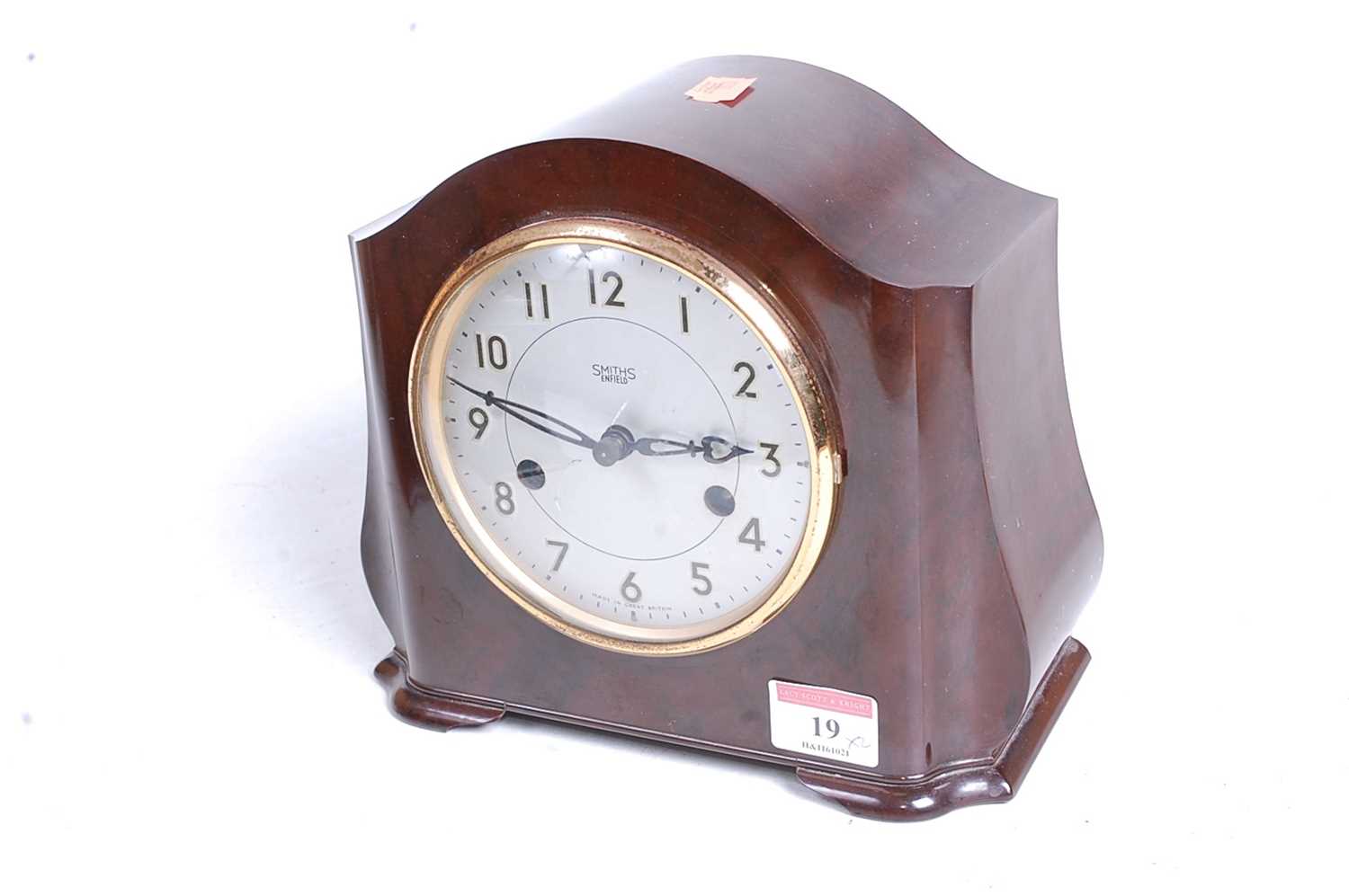 A 1930s bakelite cased eight-day mantel clock, the silvered dial showing Arabic numerals and - Image 4 of 10