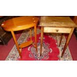 An Edwardian satinwood oval two-tier occasional table, w.59cm; together with a single drawer side