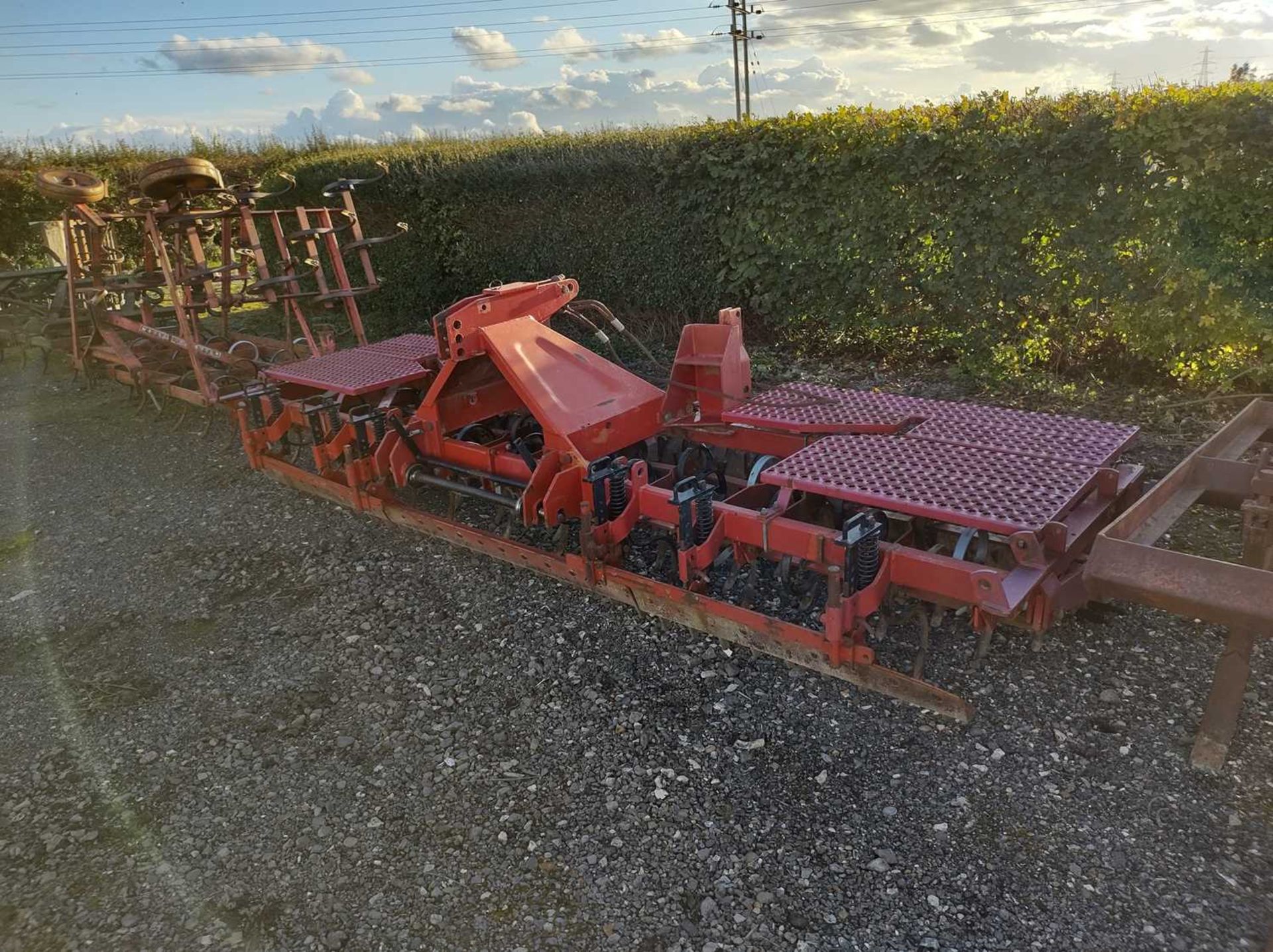 Kongskilde Spring Tine Cultivator with Levelling Boards & Packer (Modified)