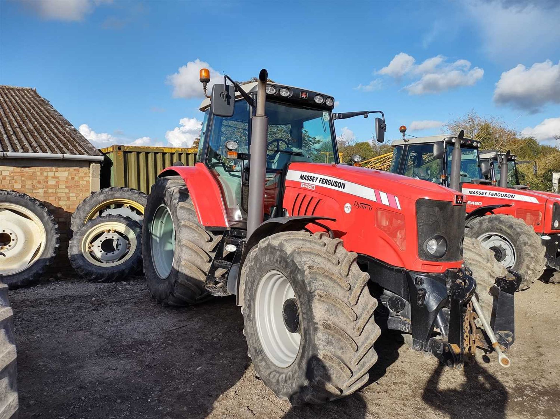 Massey Ferguson 6480 Dyna-6 Tractor with Front Linkage. 4 Spools. 3,887 Hrs. Reg: AU58 EBL. Front