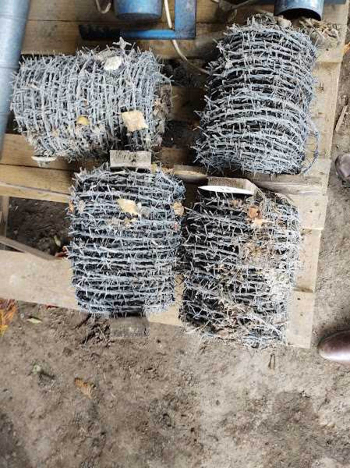 4 x Roll of Barbed Wire - Image 2 of 2