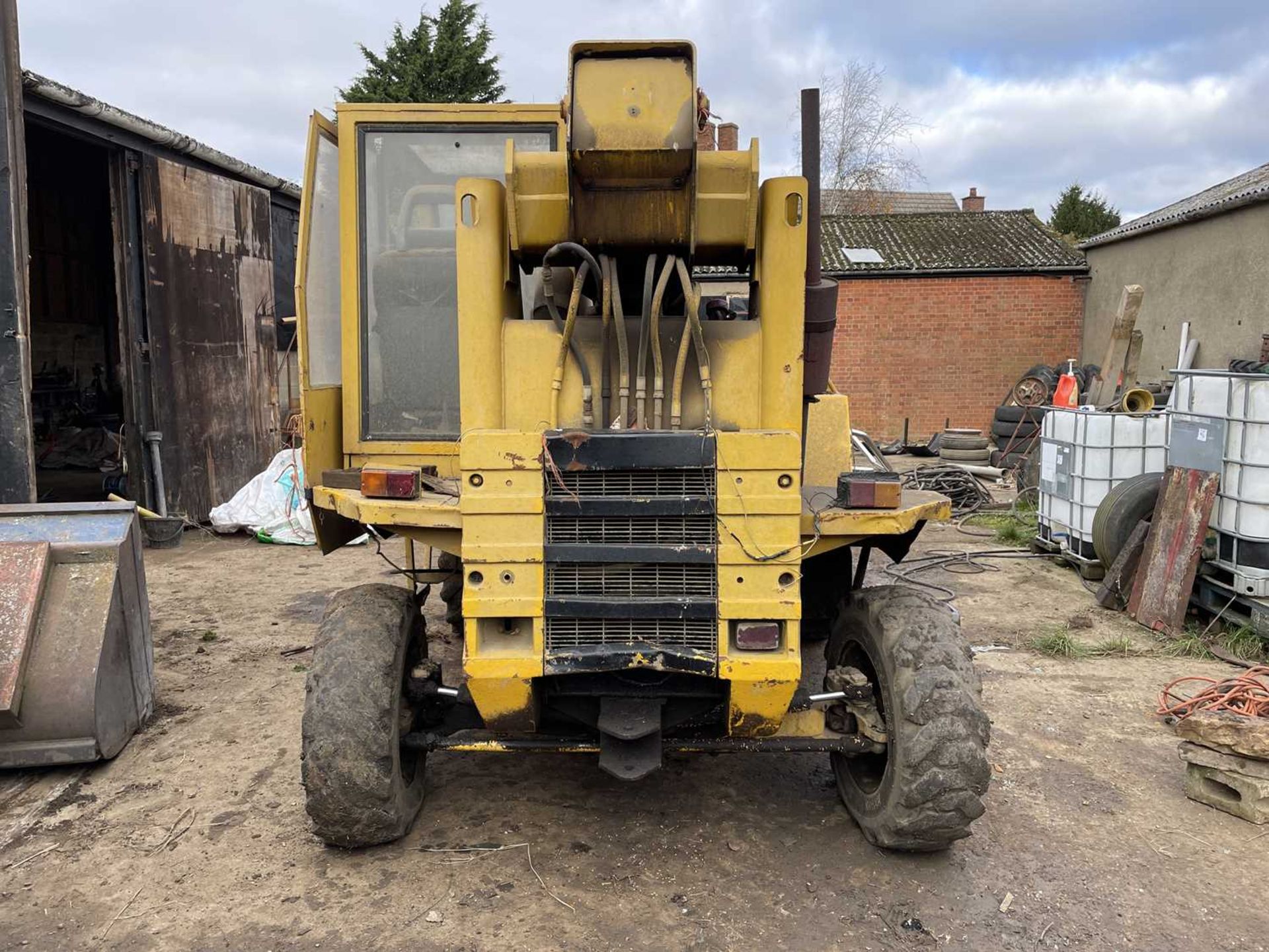 JCB Loadall Telescopic 520 4. Includes Tines. Reg: DCA 982X. 3,378 Hrs. Engine Needs Repair - Image 4 of 5