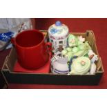 A box of miscellaneous items to include boxed Dartington avocado dishes, Carltonware Australian