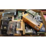 One box containing a large quantity of various mixed plastic cased Oxford diecasts, mixed scale