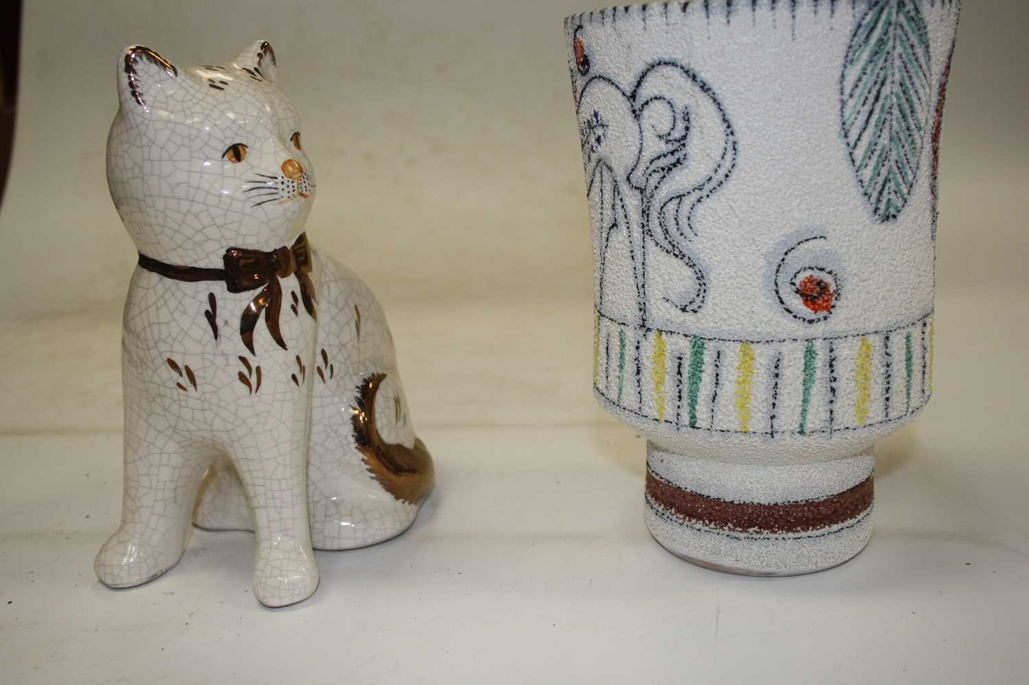 Two boxes of miscellaneous items to include a Winstanley cat, Copelands Spode Byron pattern transfer - Image 6 of 6