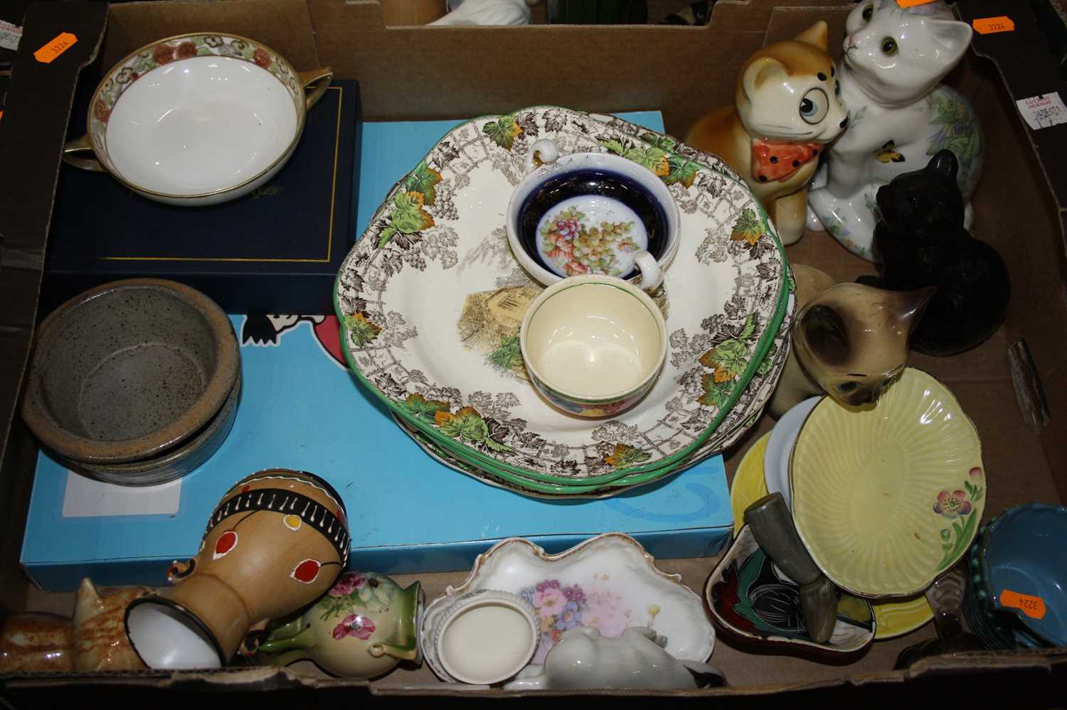 Two boxes of miscellaneous items to include a Winstanley cat, Copelands Spode Byron pattern transfer - Image 2 of 6