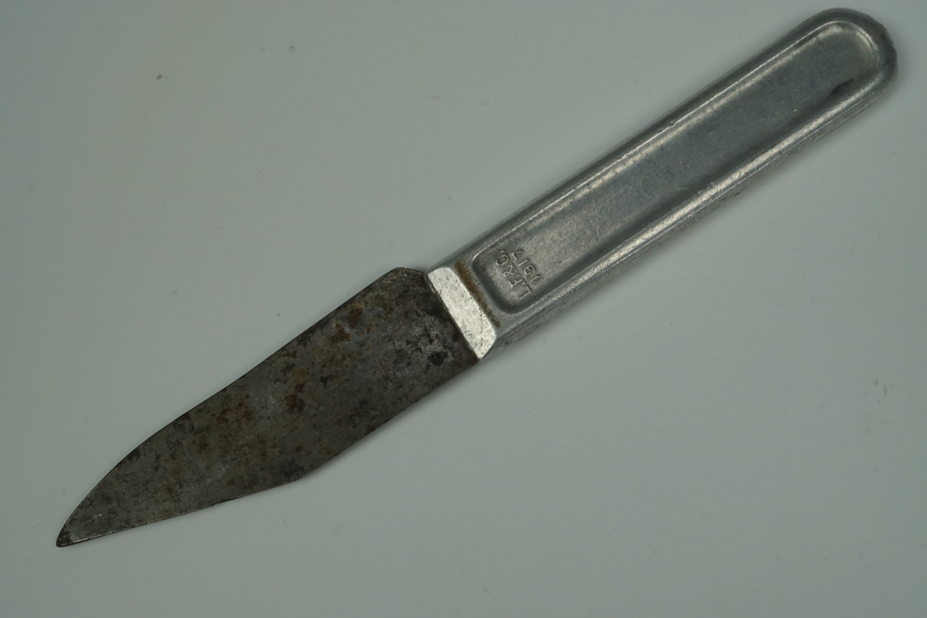 A 1917 US Army cutlery knife, with re-profiled blade - Image 2 of 2
