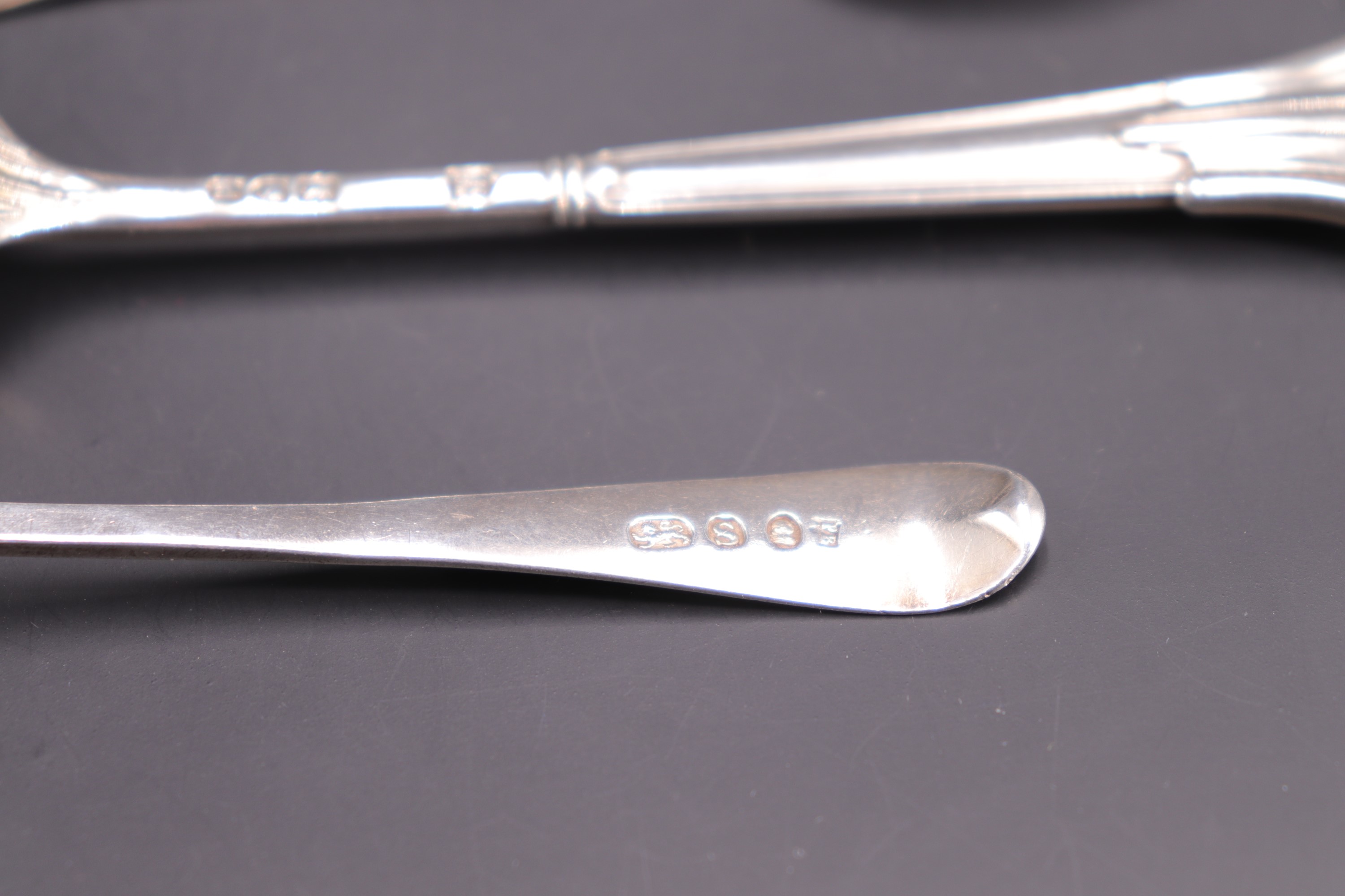 Sundry Georgian and later silver spoons, 192 g - Image 4 of 4