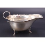 A George V silver sauce boat, James Deakin & Sons, Sheffield, 1932, 13.5 cm, 74 g