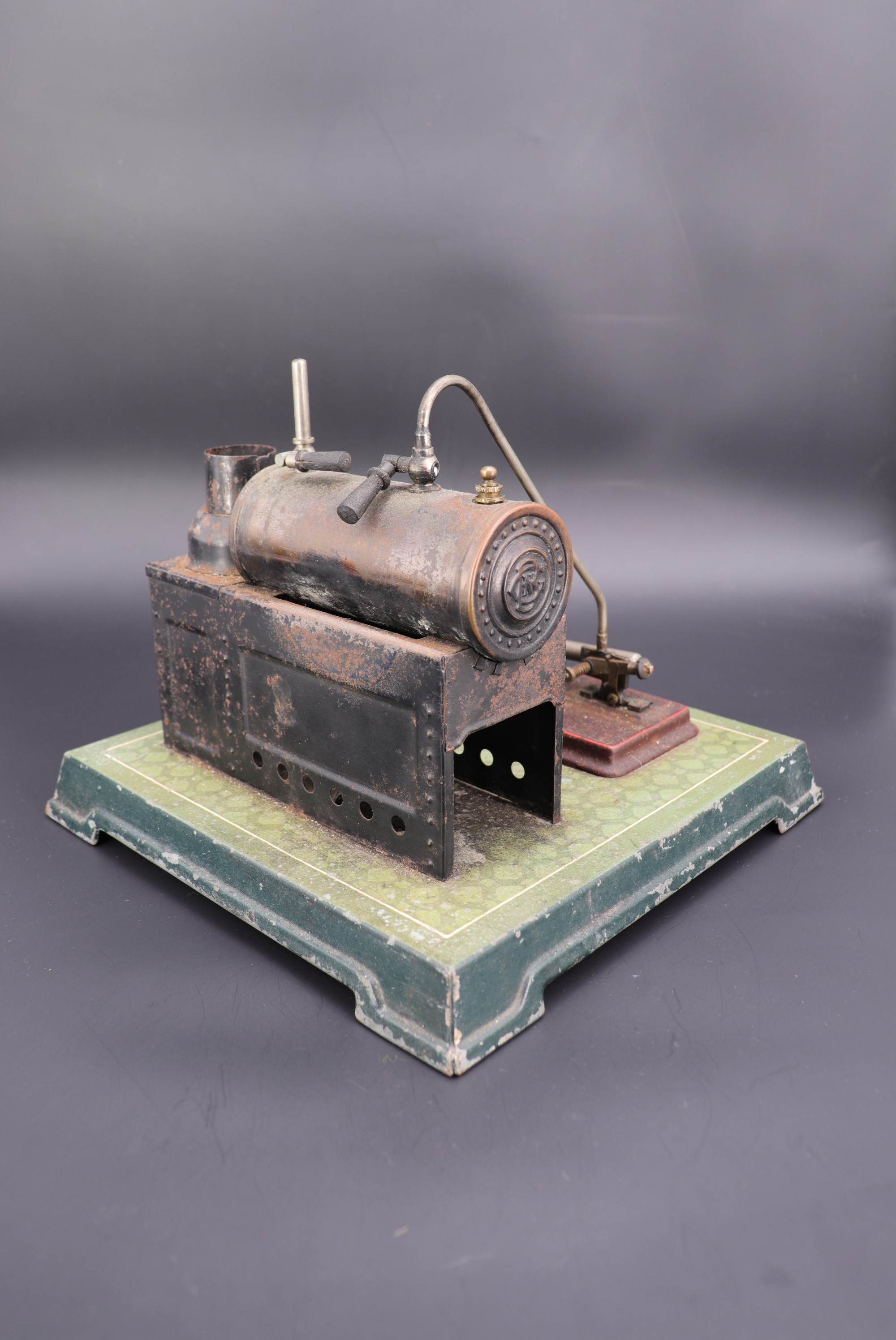 A Bing horizontal live steam engine with reverse function, 22 cm x 22 cm - Image 2 of 2