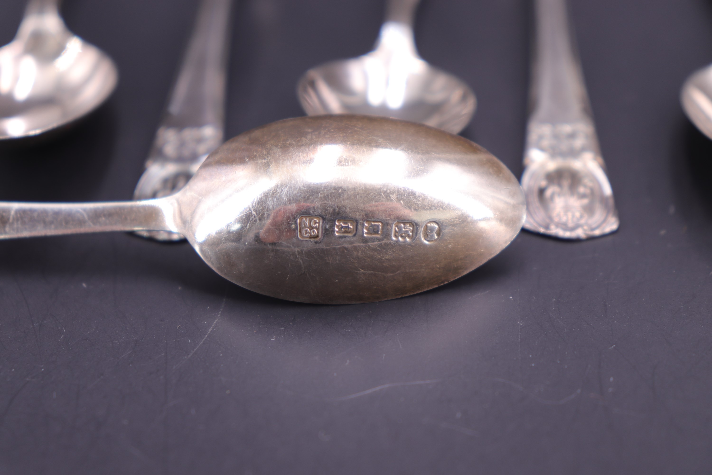 Six George V silver jubilee commemorative silver coffee spoons, R Bond & Co, Sheffield, 1925 - Image 2 of 4
