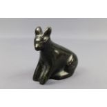 An Inuit carved green serpentine dog, 7.5 cm
