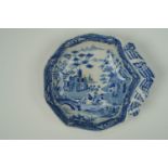 An early 19th Century Spode blue-and-white Gothic castle pattern pickle dish, 15 cm x 13 cm