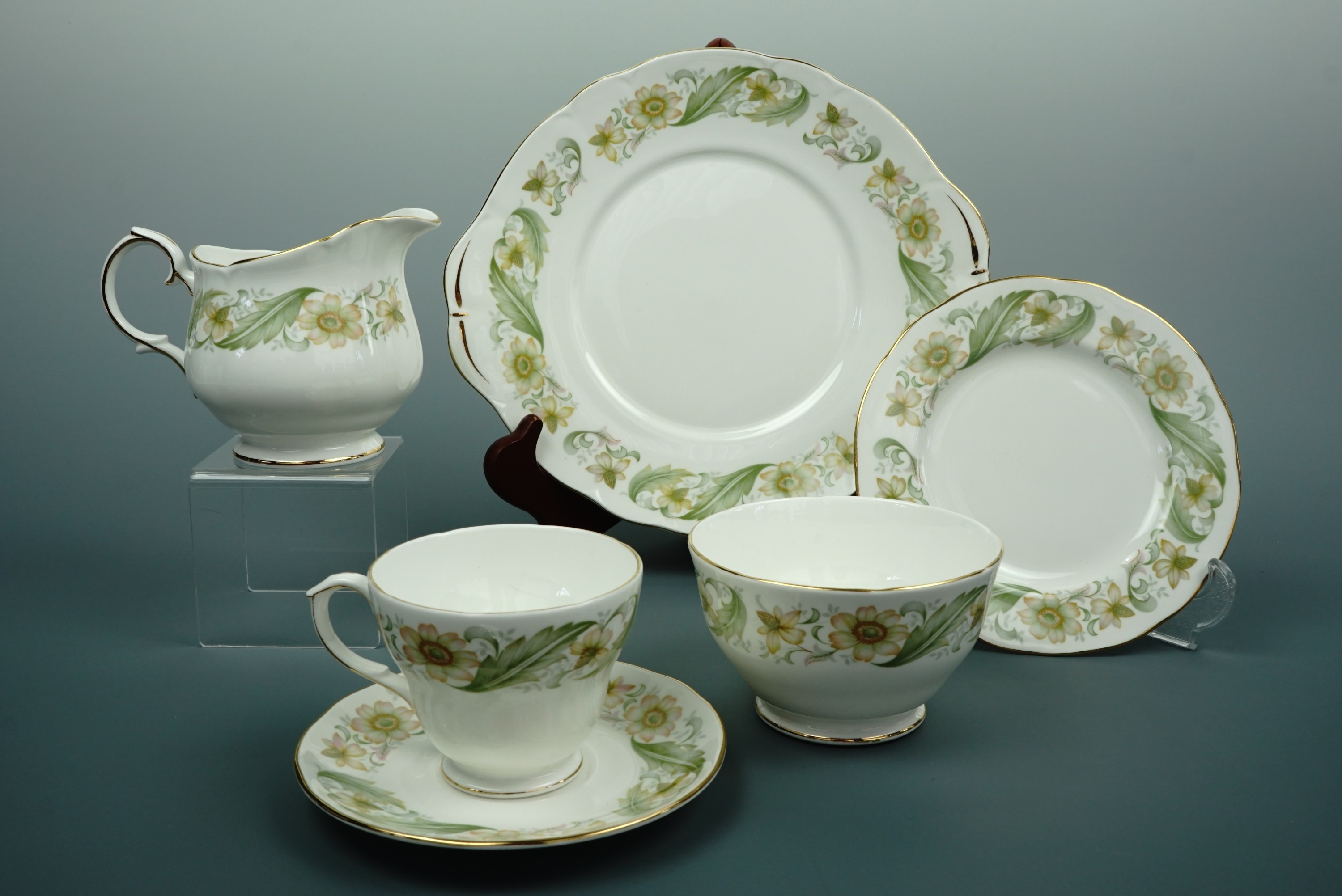 A Duchess "Green Sleeves" pattern tea set