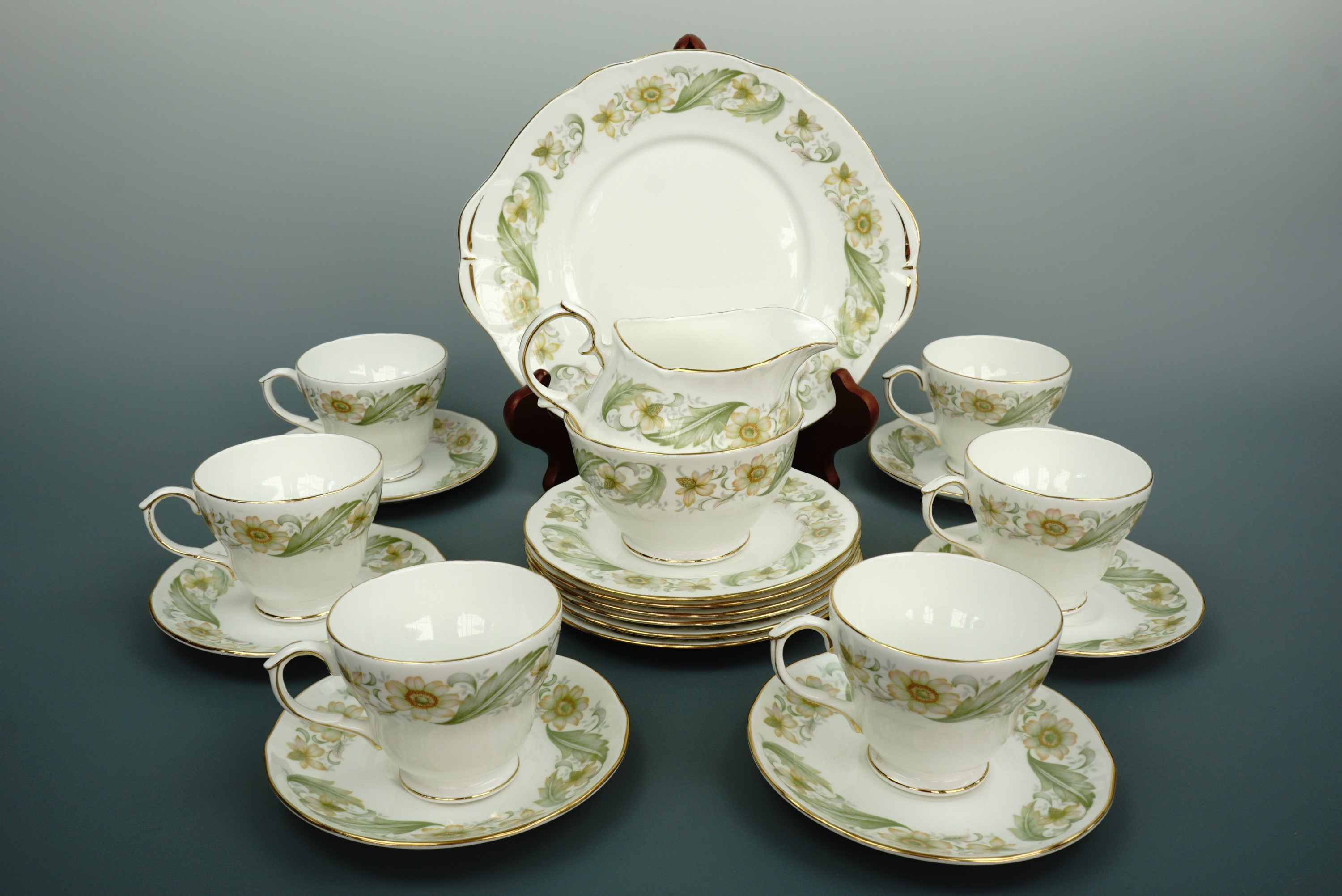 A Duchess "Green Sleeves" pattern tea set - Image 2 of 2
