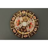 A Royal Crown Derby Imari plate, 18 cm diameter
