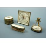 A 1940s Regent dressing table set