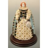 A Royal Worcester figurine "Queen Elizabeth I" CW 311, limited edition number 819/4500 with
