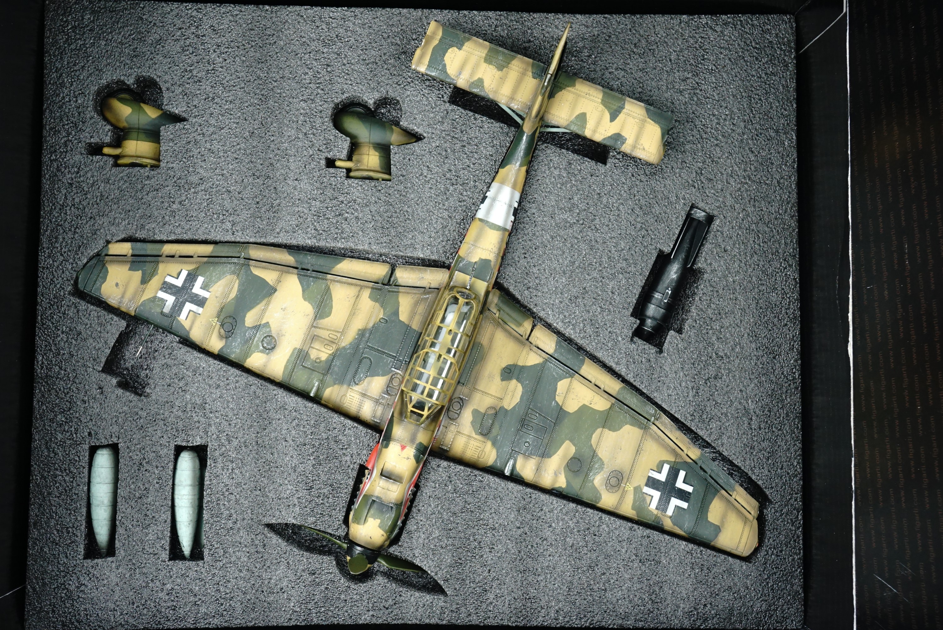 A Military Miniatures Figarti scale model Africa theatre desert Stuka - Image 2 of 2