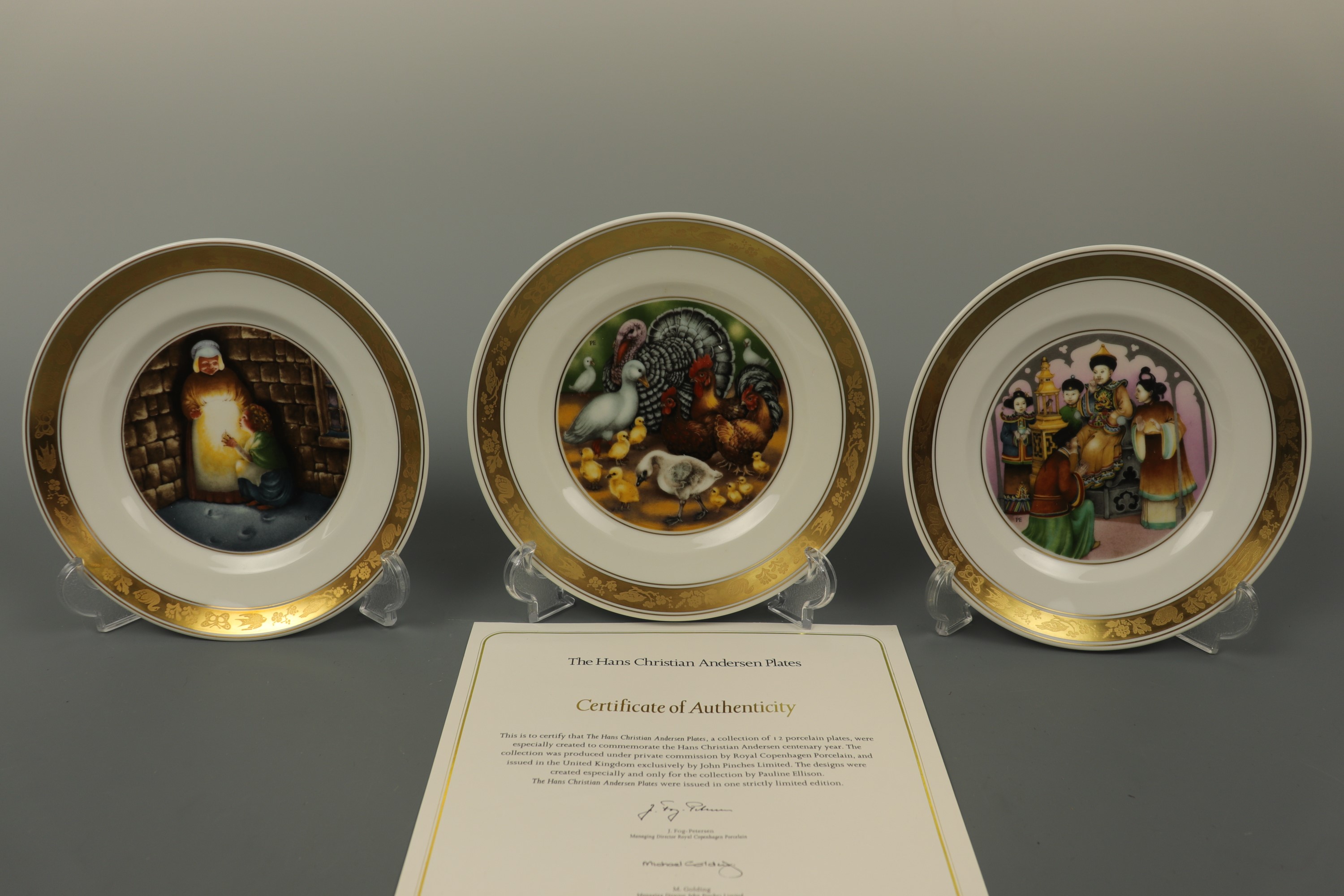 Twelve Royal Copenhagen "The Hans Christian Andersen plates" boxed 19 cm - Image 4 of 4