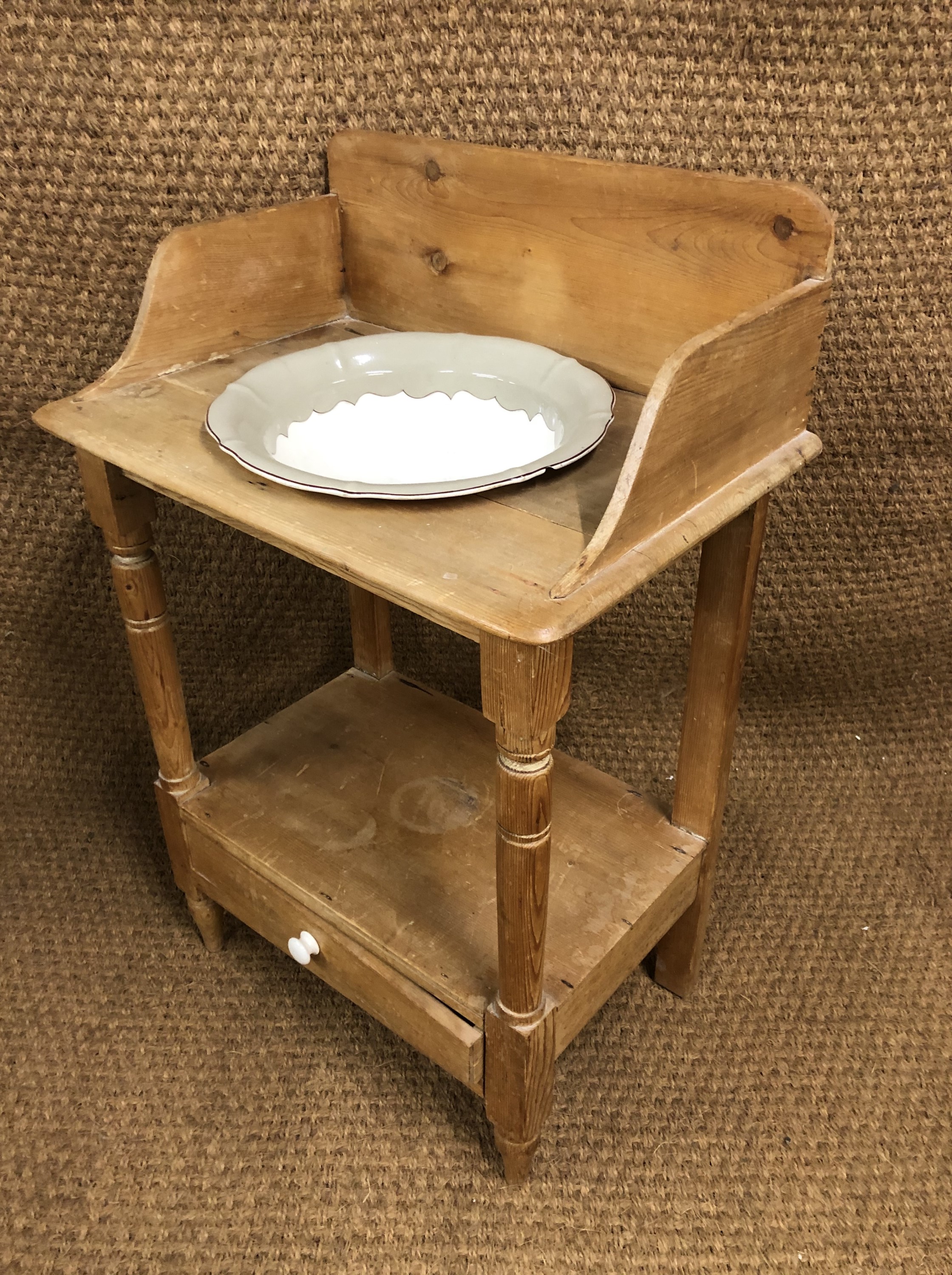 A Victorian pine wash stand and basin, 60 cm x 40 cm x 93 cm - Image 3 of 3